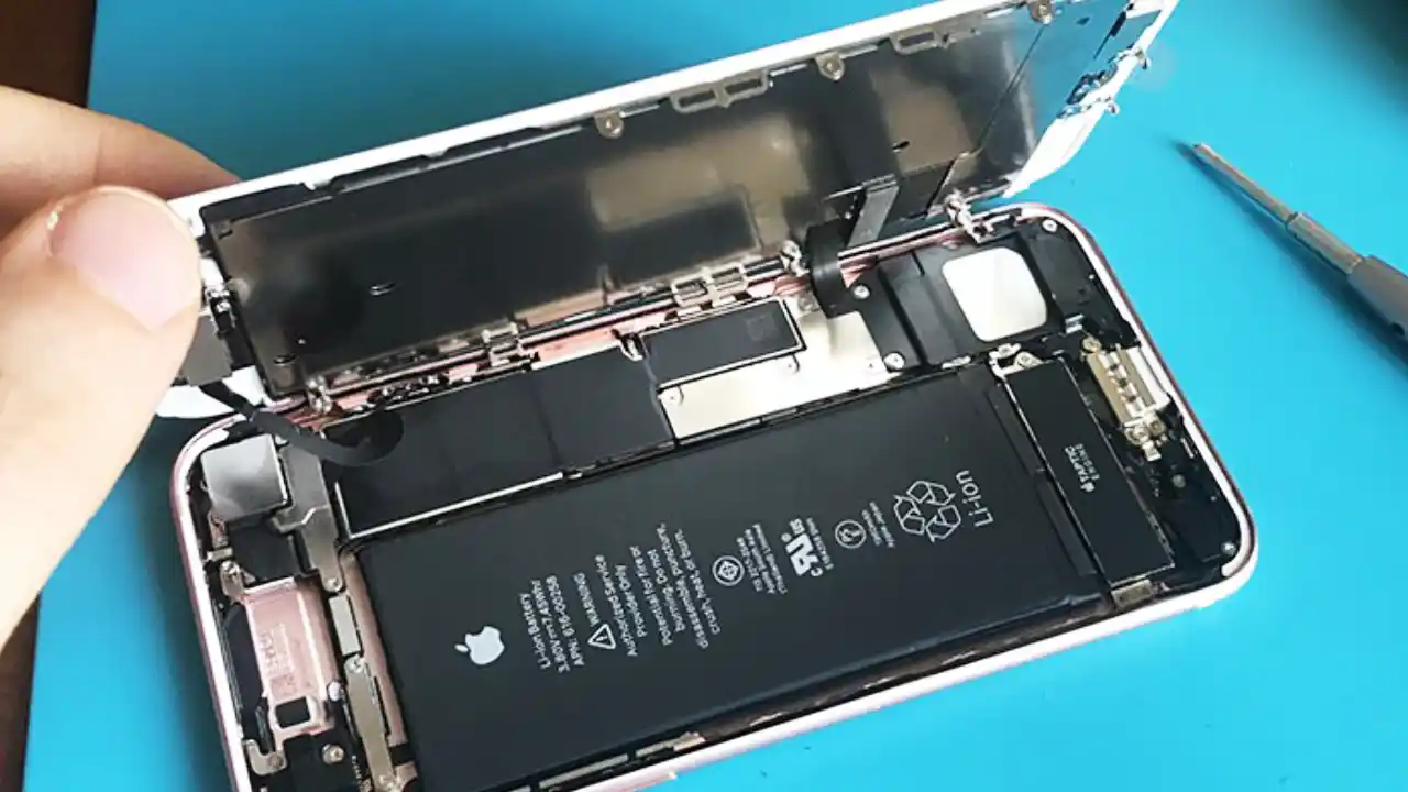 Serwis Apple zaprasza do korzystania z usług wymiany baterii, szybki i wyświetlacza
